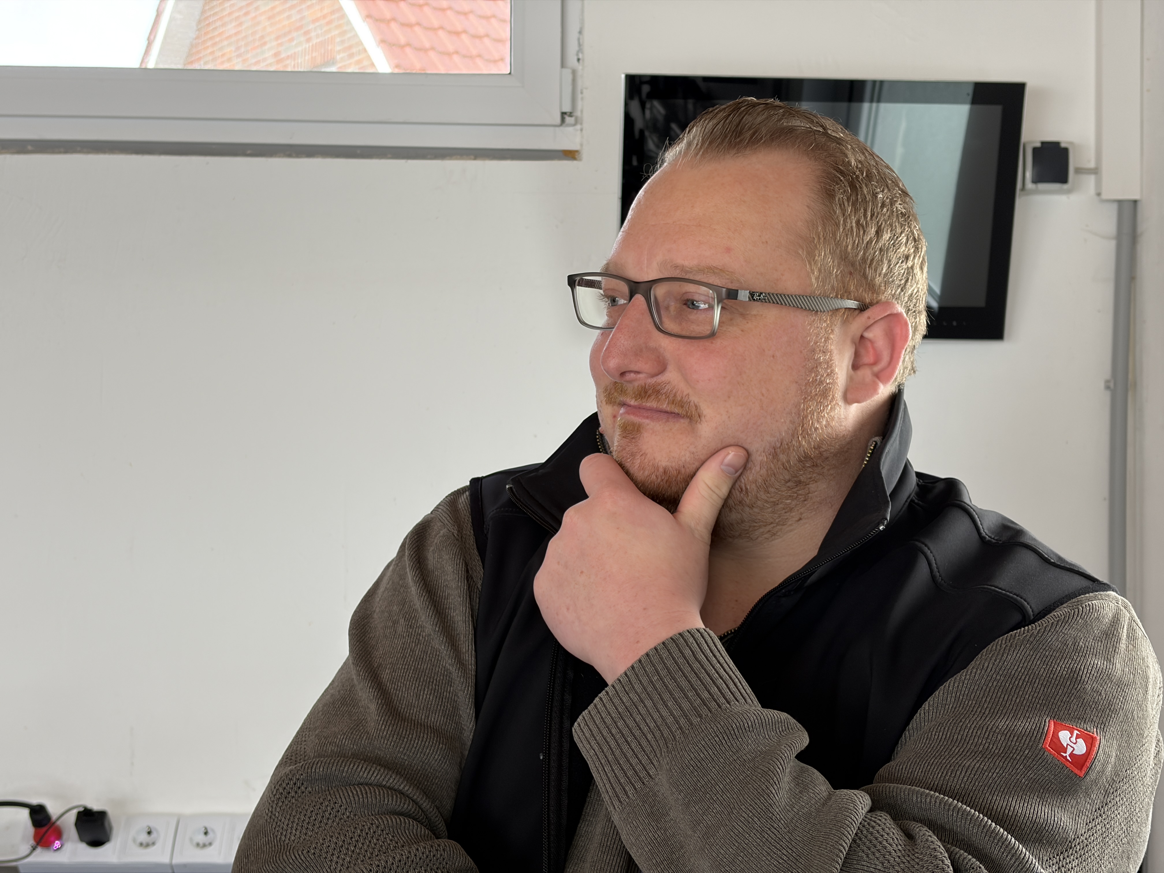 Jan von VMES — Tüftler, Balkonkraftwerk- und Energie-Experte